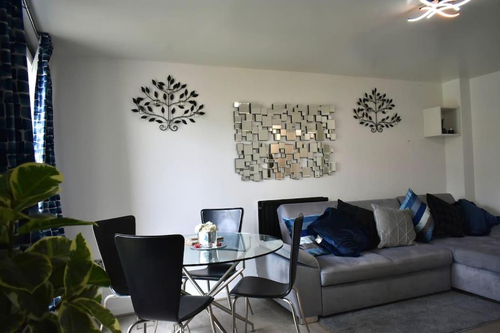 Tottenham Hotspurs Stays At The Gascoigne Suite London Exteriör bild